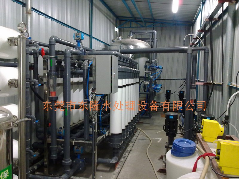 RO����͸�豸