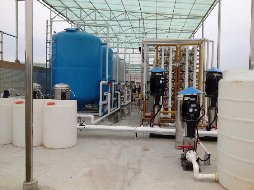 ����͸��ˮ�豸